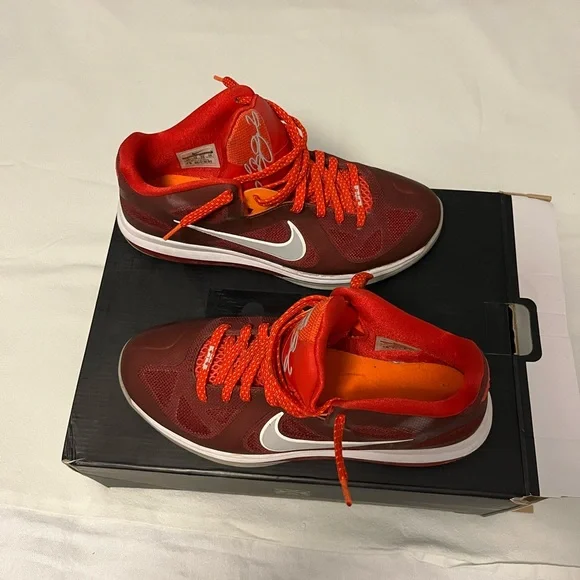 Nike LeBron James Cherry Red Low Top Sneakers Men’s Size 11 UGC See Photos - Picture 4 of 13